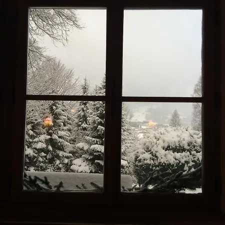 Haus Am Berg Semesterbostad